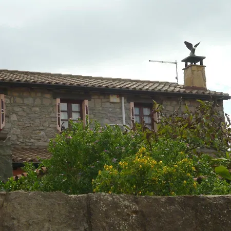 Alojamento de Acomodação e Pequeno-almoço Il Nido Dell'aquila Sardara